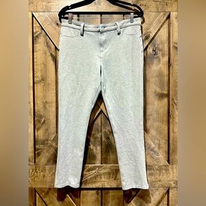 EUC Calvin Klein Light Gray Skinny Ankle Stretch Pants Sz L